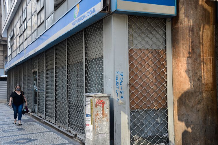 Agências do INSS estarão fechadas nesta sexta de jogo do Brasil | Agência  Brasil