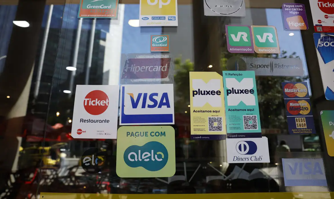 Haddad diz que taxa de 3,6% do vale-refeição é 'mais civilizada'