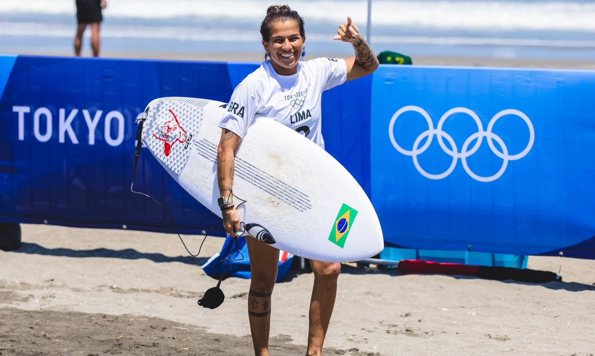 Silvana Lima, surfe, Tóquio, classificada para as quartas de final