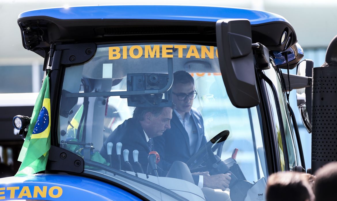 O  presidente da República, Jair Bolsonaro participa no Palácio da Alvorada, do lançamento das Medidas de Fomento à Produção e ao Uso Sustentável do Biometano