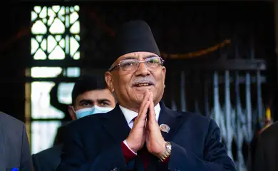 Pushpa Kamal Dahal ''Prachanda'' newly appointed coalition Prime Minister of Nepal gestures after reaching a power-sharing deal at residency of Khadga Prasad Sharma Oli, chairman of CPN(UML) at Balkot, Nepal on Sunday, December 25, 2022.
 (Photo by Rojan Shrestha/NurPhoto)NO USE FRANCE