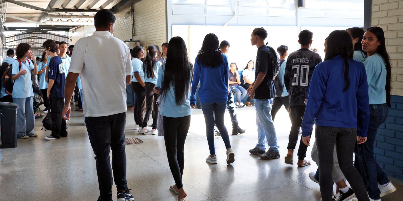 Pé-de-Meia: alunos nascidos em novembro e dezembro recebem 1ª parcela