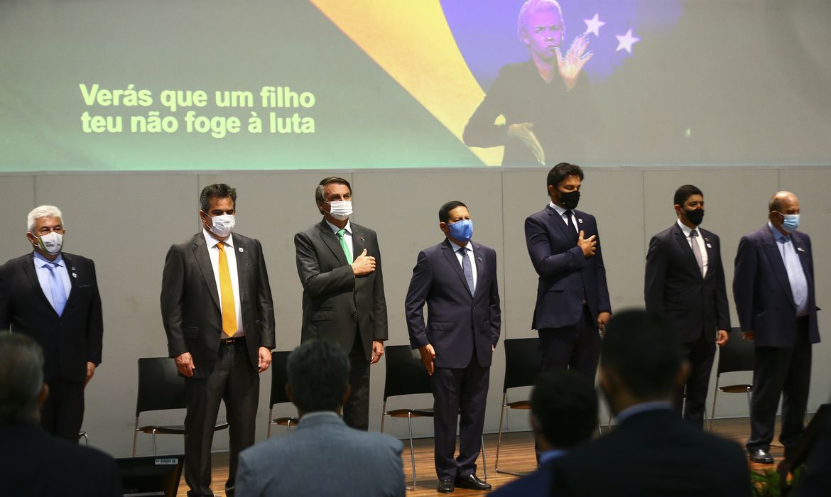 O presidente Jair Bolsonaro participa da abertura do 5º Fórum Nacional de Controle - Educação no Pós-Pandemia.