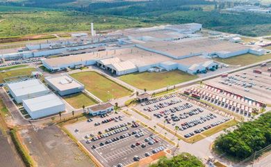 Economia - - Toyota deve investir R$ 11 bilhões no Brasil. Fábrica da Toyaota em Sorocaba (SP). Foto: Divulgação/Toyota