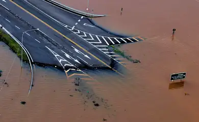 RS, BRASIL- 5.5.2024 - Rodovias interditadas devido as inundações no Rio Grande do Sul.  Foto: Lauro Alves/SECOM