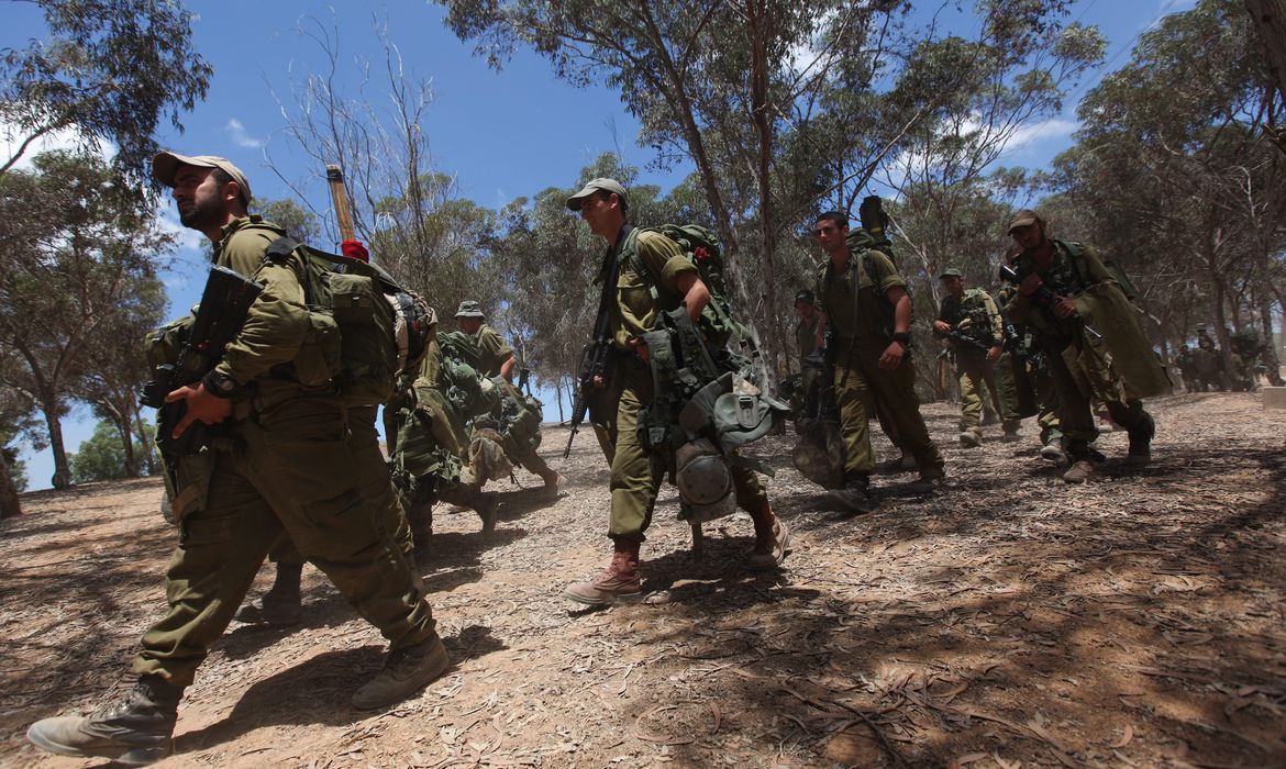 O Exército de Israel tem uma soldado brasileira, de apenas 20 anos