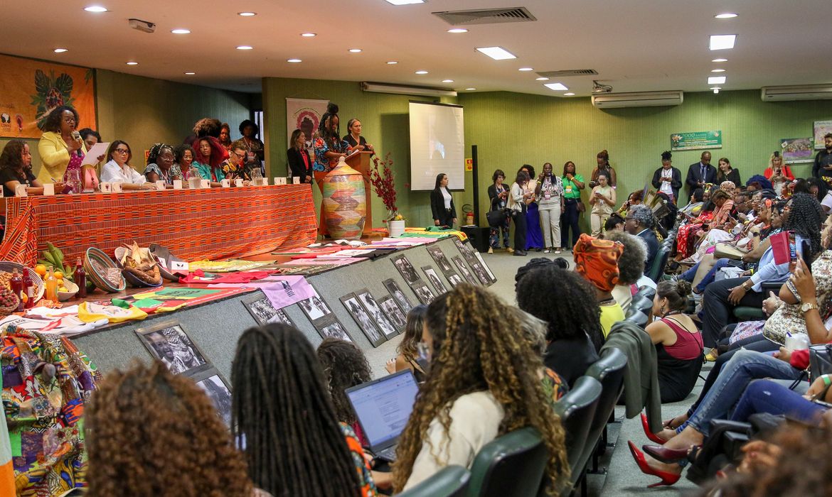Brasília (DF) 14/06/2023 - Ministros participam da abertura do 2° Encontro Nacional de Mulheres Quilombolas. Foto Antônio Cruz/Agência Brasil