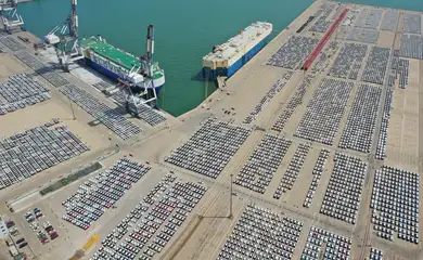 Carros para exportação no porto de Yantai, província de Shandong, na China
03/05/2023
China Daily via REUTERS