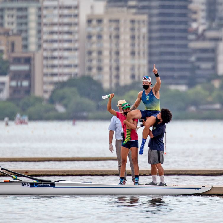 Carioca Lucas Verthein garantiu a vaga olímpica na seletiva realizada na Lagoa Rodrigo de Freitas, no RJ
