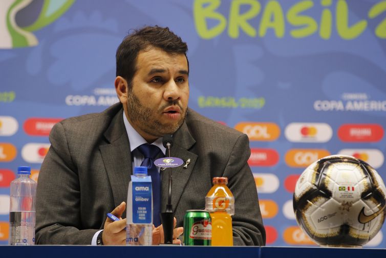 O diretor de competições de seleções da Conmebol, Hugo Figueiredo, durante briefing sobre a cerimônia de encerramento da Copa América Brasil 2019, no estádio Maracanã.