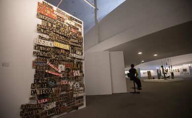 Brasilia 07/02/2023 - Obra da artista Aline Albuquerque, na exposição Brasil futuro - As formas da democracia, no Museu da República.