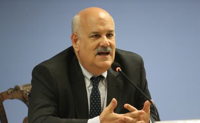Brasília - O diretor do departamento de Negociações Comerciais Extrarregionais, embaixador Ronaldo Costa Filho, fala sobre a 51ª reunião do Conselho do Mercado Comum e a Cúpula do Mercosul (Fabio Rodrigues Pozzebom/Agência Brasil)