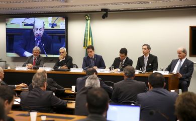 A Comissão de Minas e Energia da Câmara realiza audiência pública para debater os preços dos combustíveis no Brasil.
