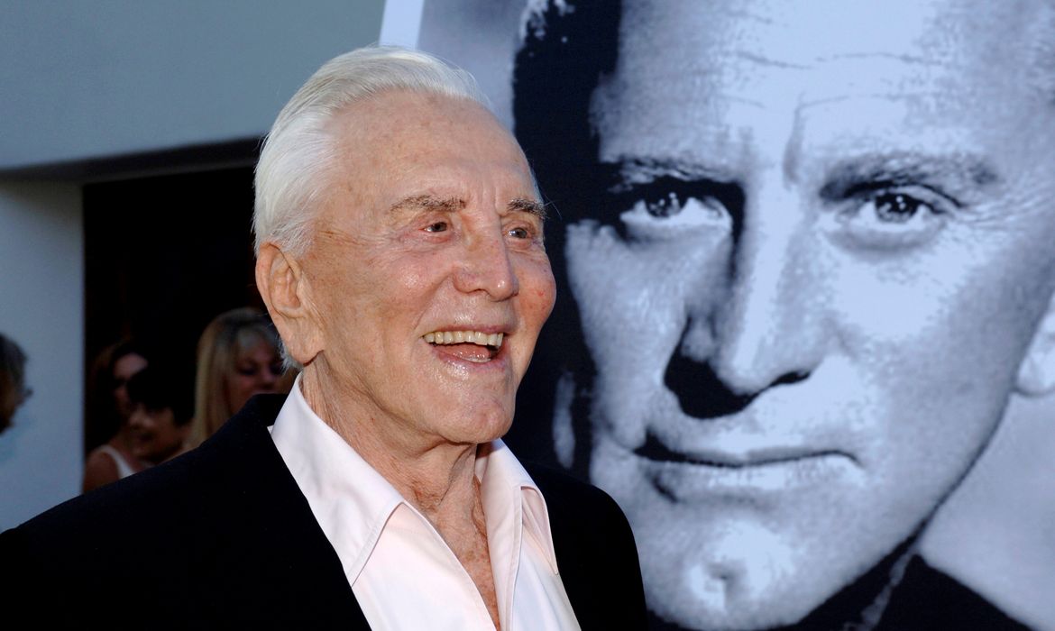 Morreu o ator Kirk Douglas, aos 103 anos
