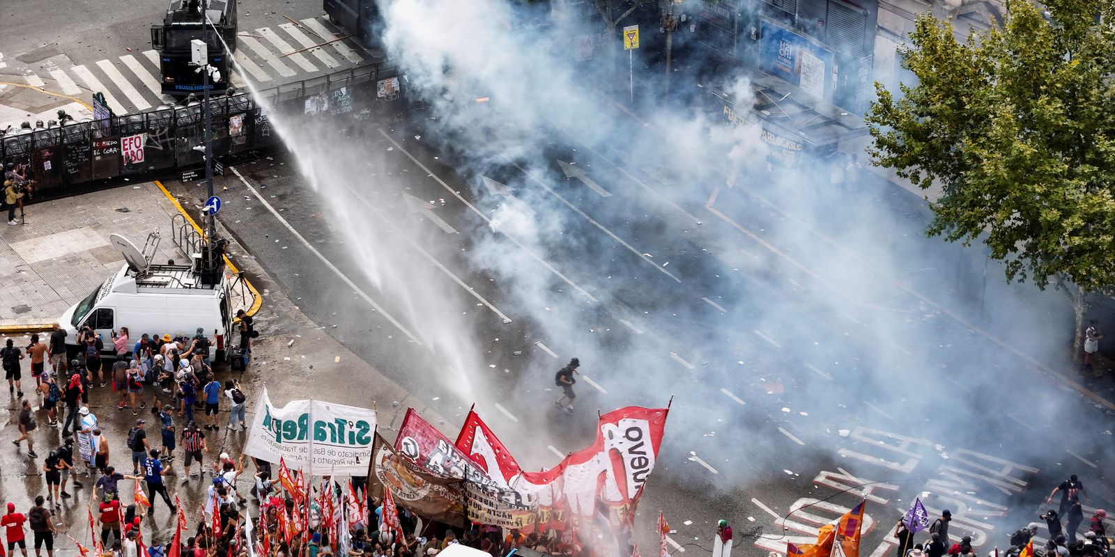 Greve geral na Argentina contra reforma trabalhista tem grande adesão