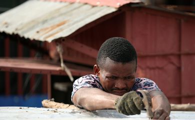 Cyclone Idai, Moçambique, Reconstrução, presidente Filipe Nyusi. REUTERS/Mike Hutchings