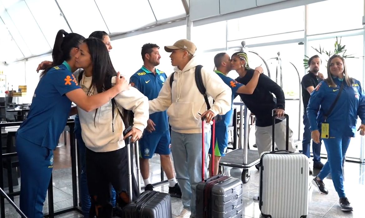 Seleção feminina de futebol se prepara para amistosos no Espírito Santo