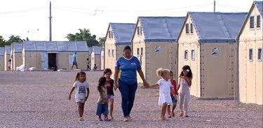 Crianças em abrigo oficial de imigrantes em Boa Vista - RR