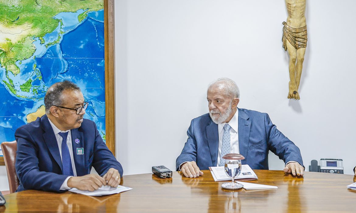 05.02.2024 - Presidente da República, Luiz Inácio Lula da Silva, durante reunião com o Diretor-Geral da Organização Mundial da Saúde (OMS), Tedros Adhanom, no Palácio do Planalto. Brasília - DF. Foto: Ricardo Stuckert / PR