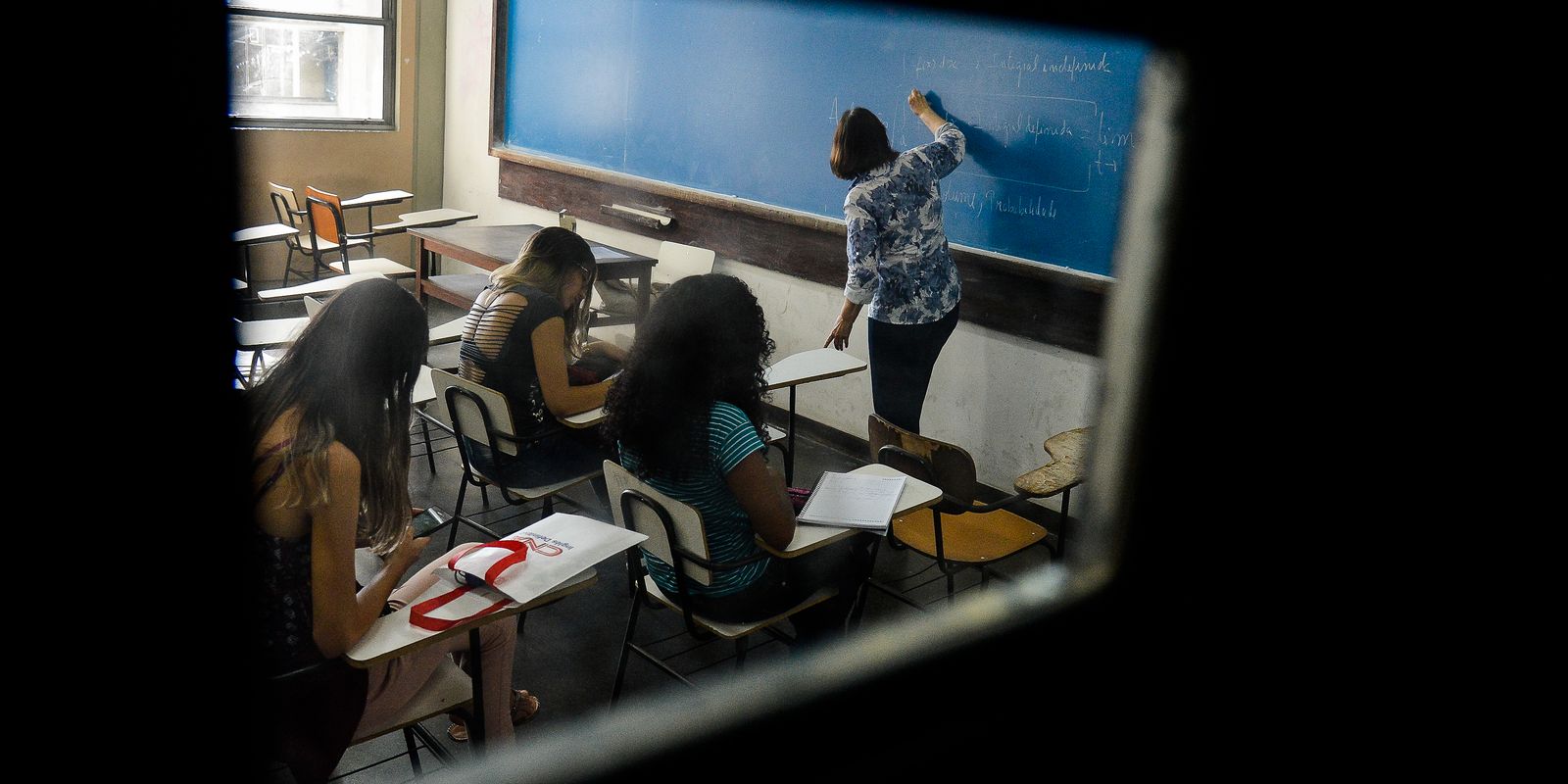 Universidade Estadual do Rio de Janeiro; Uerj; sala de aula; estudantes