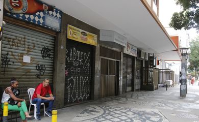 Rio de Janeiro tem o primeiro dia de comércio fechado por determinação da prefeitura