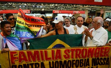 São Paulo - Ato pede Justiça para Luiz Carlos Ruas, que foi espancado até a morte ao defender homossexual, na Estação Pedro II, do metrô  (Rovena Rosa/Agência Brasil)