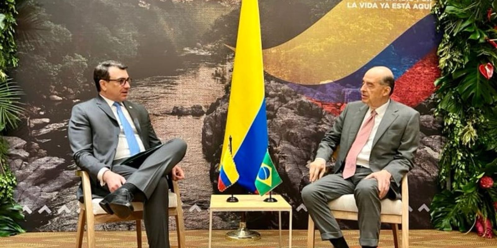 Le ministre brésilien des Affaires étrangères participe à une réunion bilatérale en Colombie