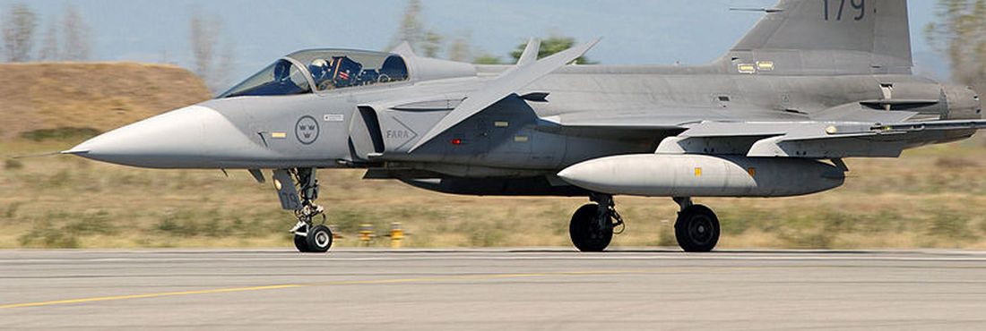 Brasil pode desenvolver caça sueco Gripen