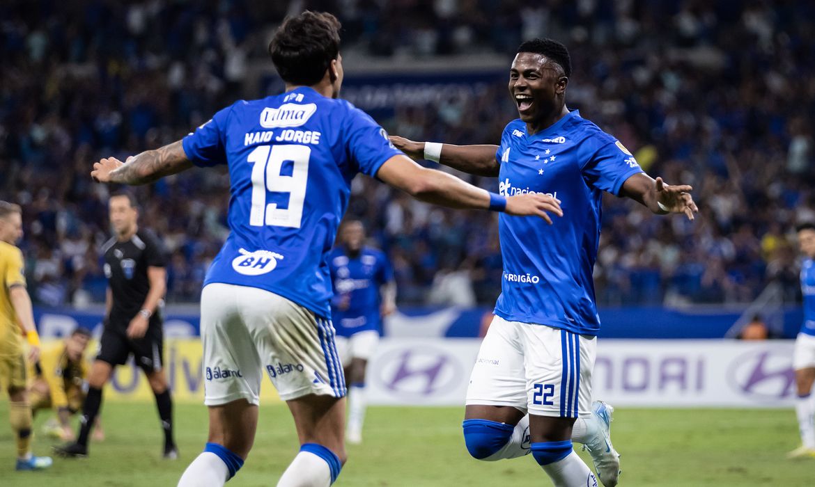 Cruzeiro vence Boca Juniors e assume liderança no Grupo D da Libertadores
