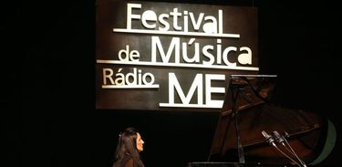Pianista Fernanda Canaud em apresentação no Festival de Música Rádio MEC 2018 