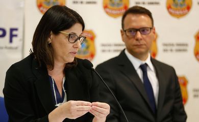 Rio de Janeiro - A procuradora do Tribunal Regional Federal Andreia Bayão Freire durante entrevista coletiva na sede da Superintendência Regional da PF (Tomaz Silva/Agência Brasil)