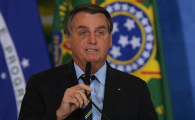 Presidente da República,Jair Bolsonaro,  durante a solenidade Anúncios CAIXA: Ações Socioambientais e Adesão ao Programa Adote um Parque