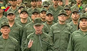 Militares de várias regiões da Venezuela manifestam apoio a Maduro 
