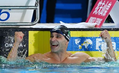 Nicholas Santos é ouro (tetracampeão) no Mundial de piscina curta - nado borboleta - em 14/12/2022