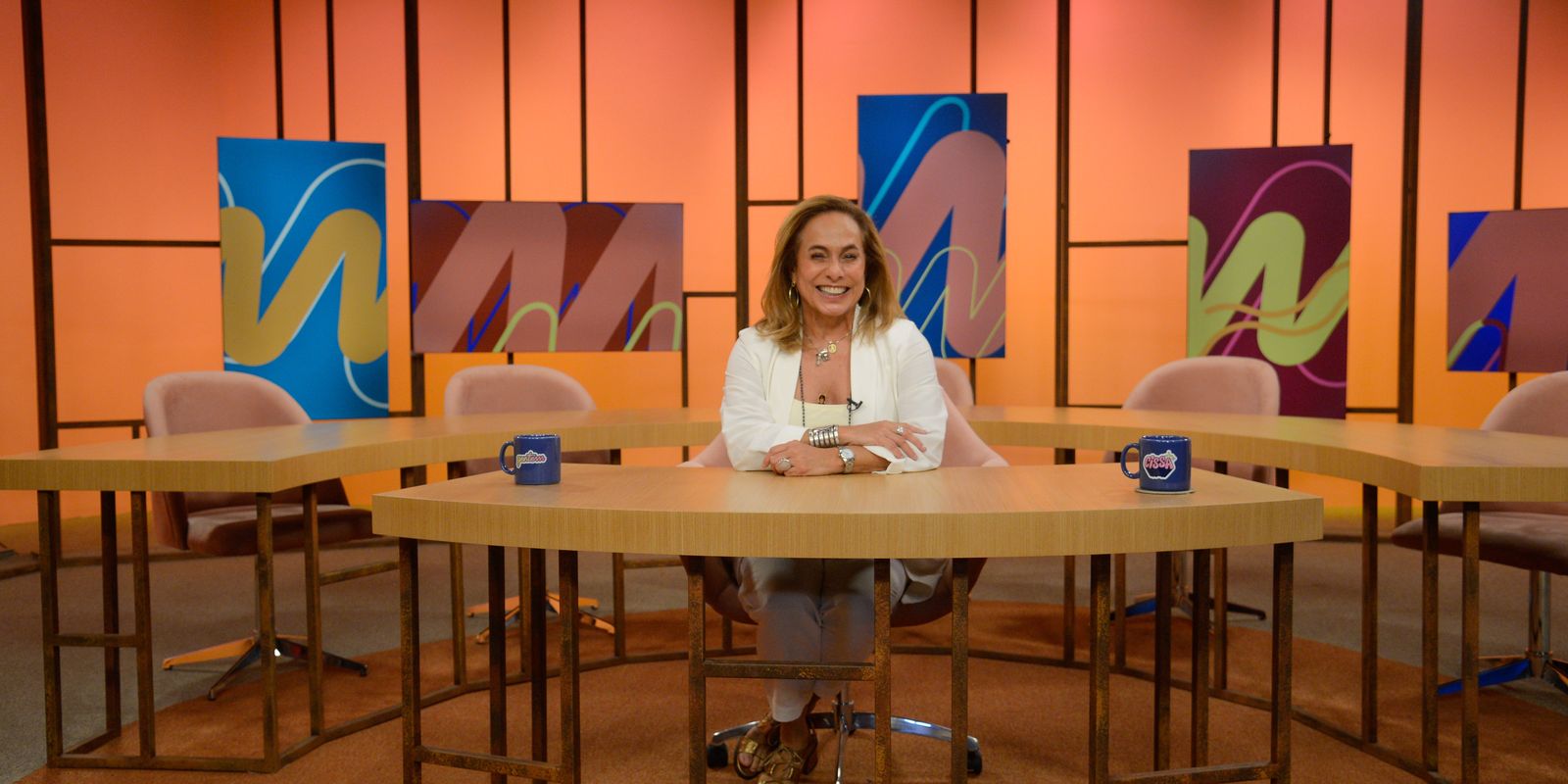 Sem Censura volta à TV Brasil nesta sexta, com Cissa Guimarães