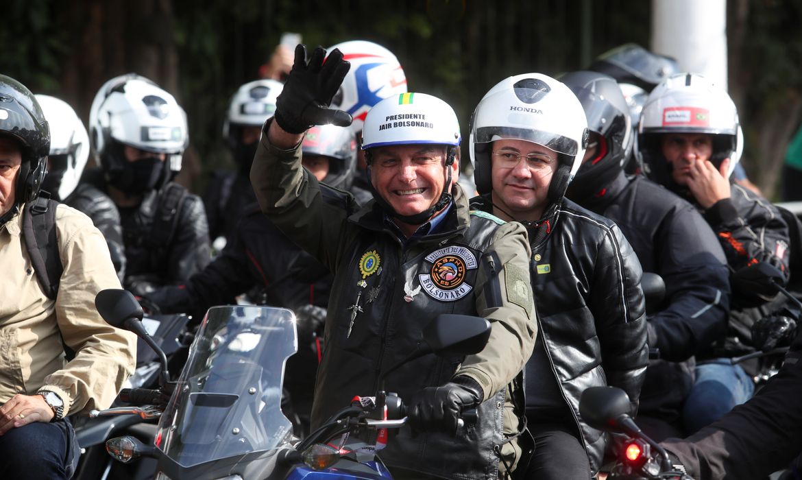 Jair Bolsonaro passeio de moto