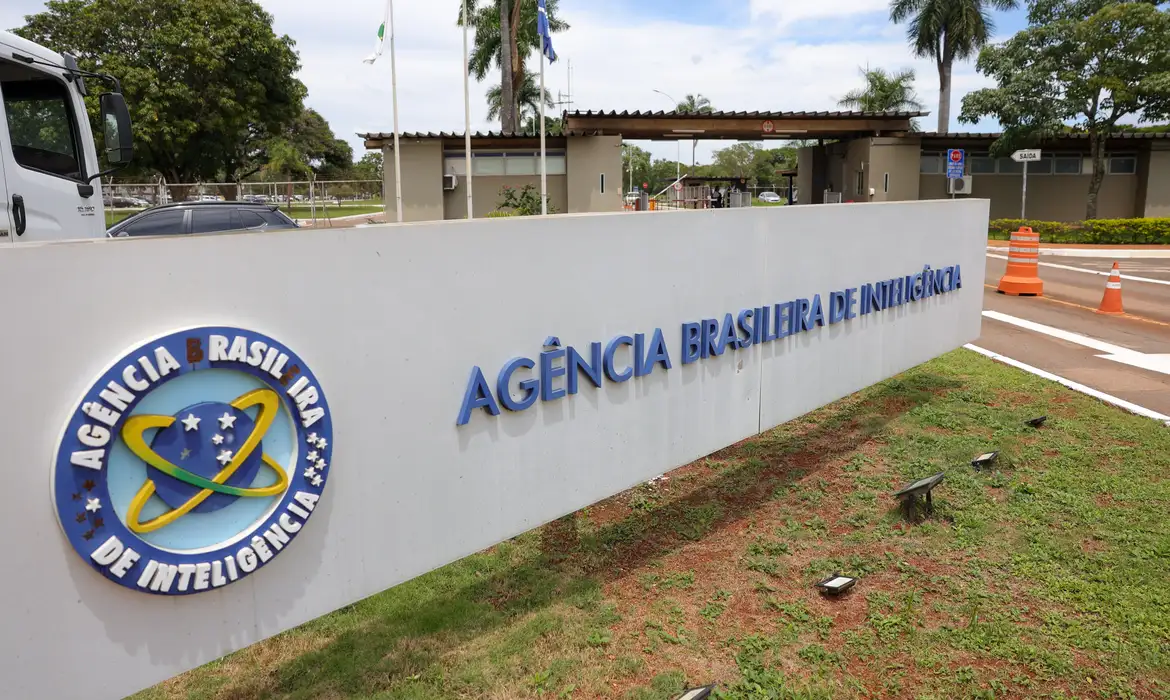 Diretor da Abin depe  PF sobre suposta espionagem ilegal