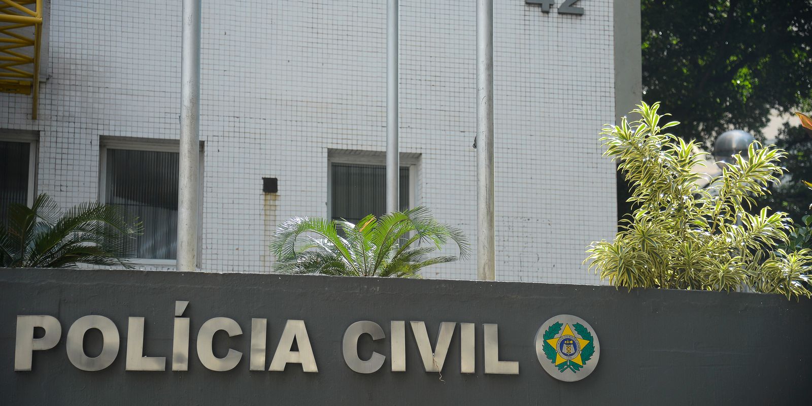 Fachada da Secretaria de Estado da Polícia Civil, no centro do Rio de Janeiro