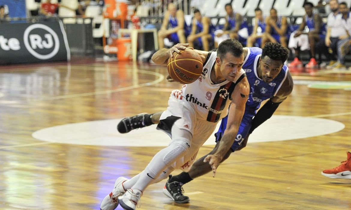 Flamengo e Minas BAsquete