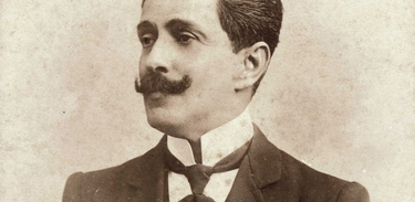 Ernesto Nazareth aos 45 anos (em 1908)