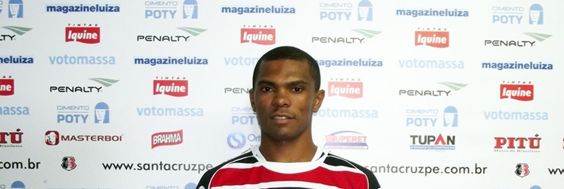 Oziel acerta transferência para o Santa Cruz Oziel acerta transferência para o Santa Cruz