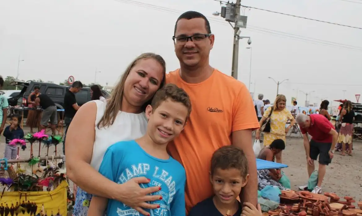 Família de Mônica Machado viajou de Gurupi (TO) para prestigiar a abertura dos Jogos, mas, sem ingresso, acabou voltando para casa mais cedo. Foto: Cibele Tenório / Portal EBC