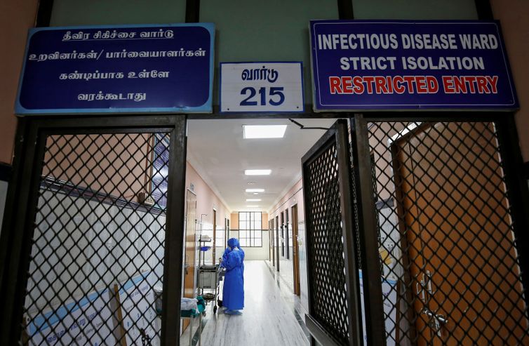 Ala de hospital na Índia preparada para receber pessoas com coronavírus, na cidade de Chennai