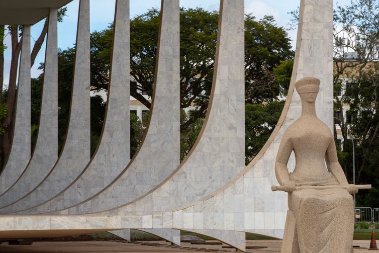 Zanin manda investigar uso de IA para burlar sistema do STF