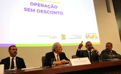 Brasília (DF), 23/04/2025 - O Diretor Geral da Polícia Federal, Andrei Rodrigues, o ministro da Justiça, Ricardo Lewandowski, o ministro da Controladoria-Geral da União, Vinicius Marques de Carvalho, e o ministro da Previdência Social, Carlos Lupi, durante entrevista coletiva a respeito da Operação Sem Desconto. Foto: Antonio Cruz/Agência Brasil