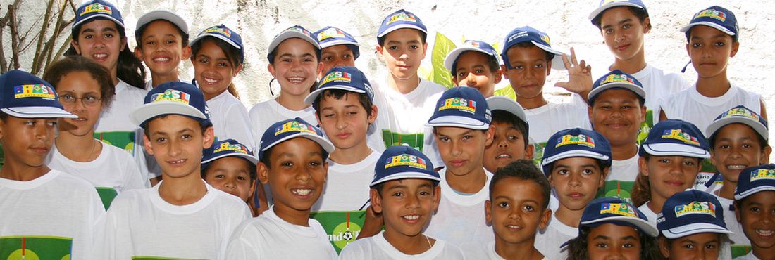 Crianças participam do Projeto Segundo Tempo em Minas Gerais