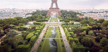 Camarote 21 celebra obra feita de carvão ecológico em Paris
