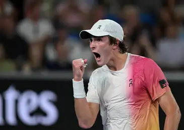João Fonseca vibra durante partida contra Andrey Rublev no Aberto da Austrália
14/01/2025 REUTERS/Jaimi Joy