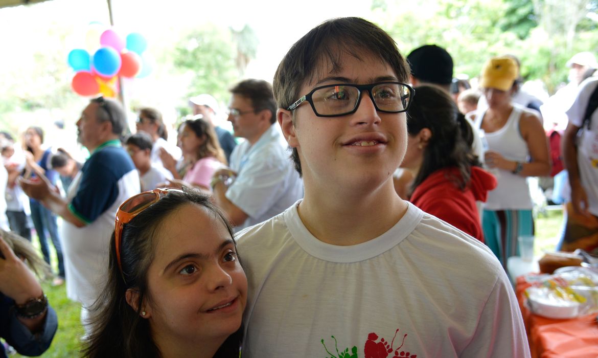 Caminhada lembra o Dia Internacional da Síndrome de Down (Wilson Dias/Agência Brasil)