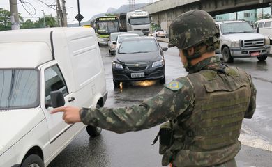 Rio de Janeiro - Operação conjunta da polícia com Forças Armadas em oito comunidades do Rio, com ênfase no Jacarezinho (Vladimir Platonow/Agência Brasil)